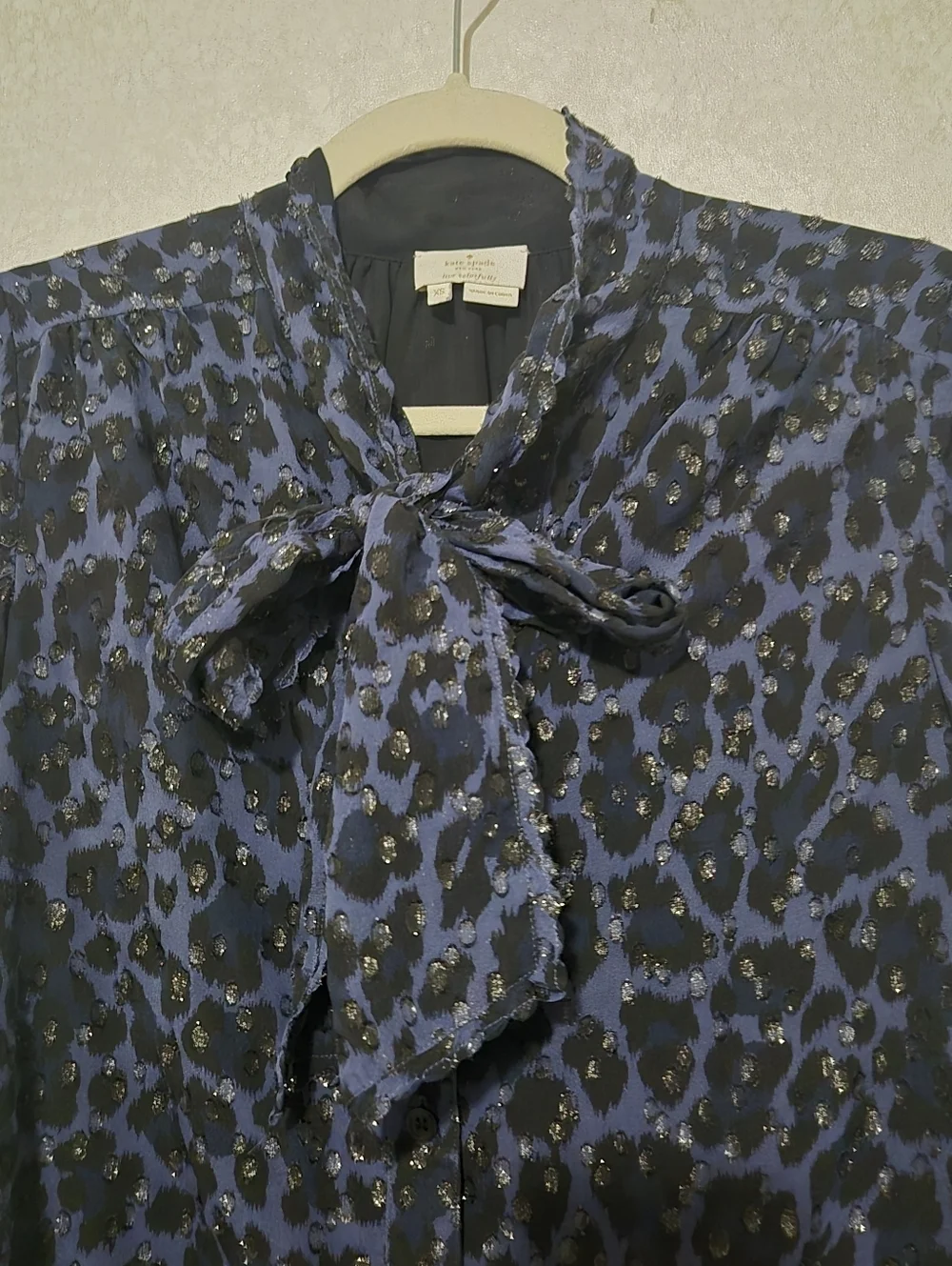 kate spade Navy and Black Leopard Tie-Neck Blouse...size:XS